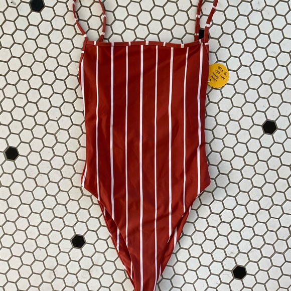 SAME Los Angeles Adobe white stripe swimsuit - Picture 4 of 4